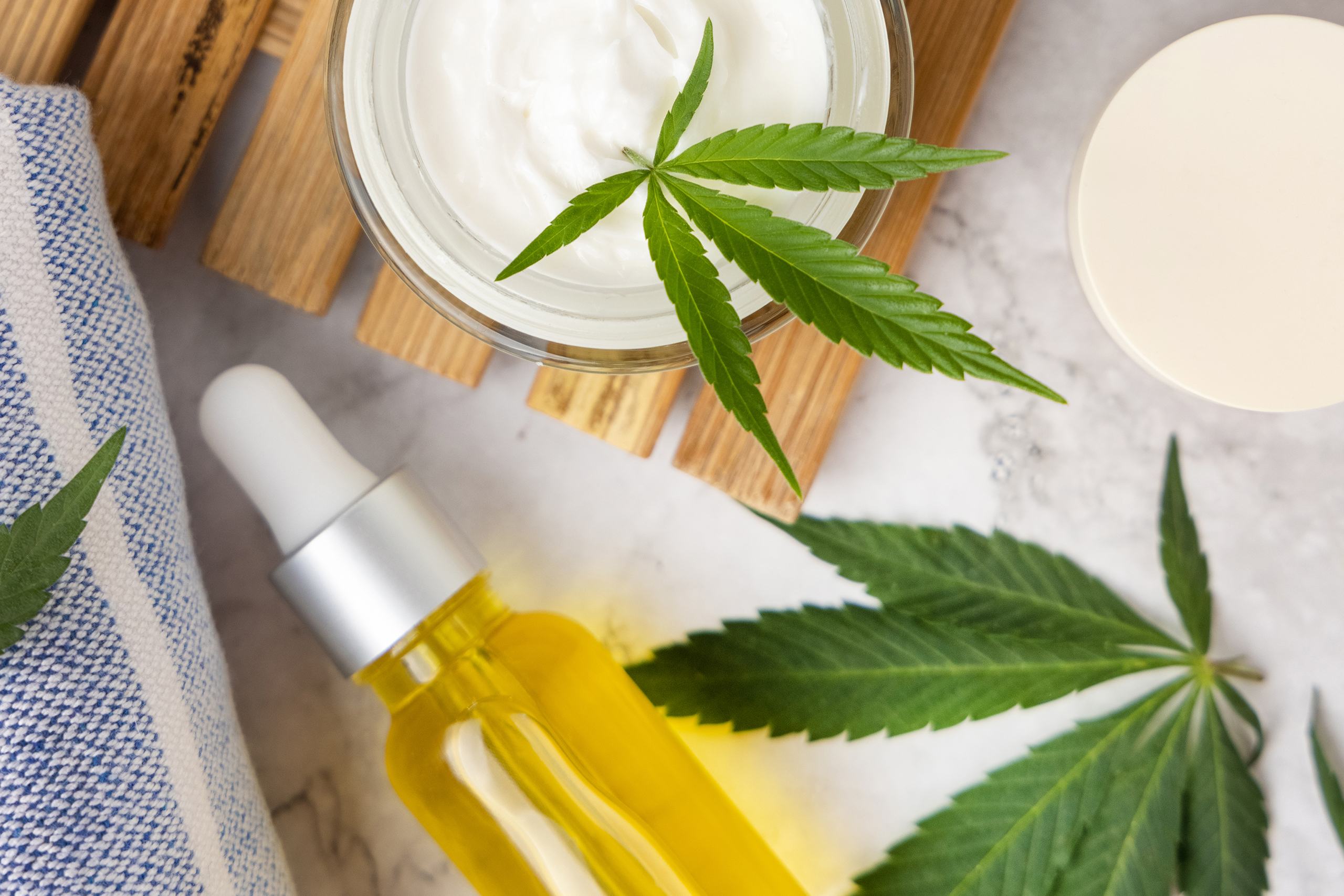 Visual comparison of hemp and marijuana highlighting how language shapes cannabis consumer behavior and the educational approach of GŪD Essence.